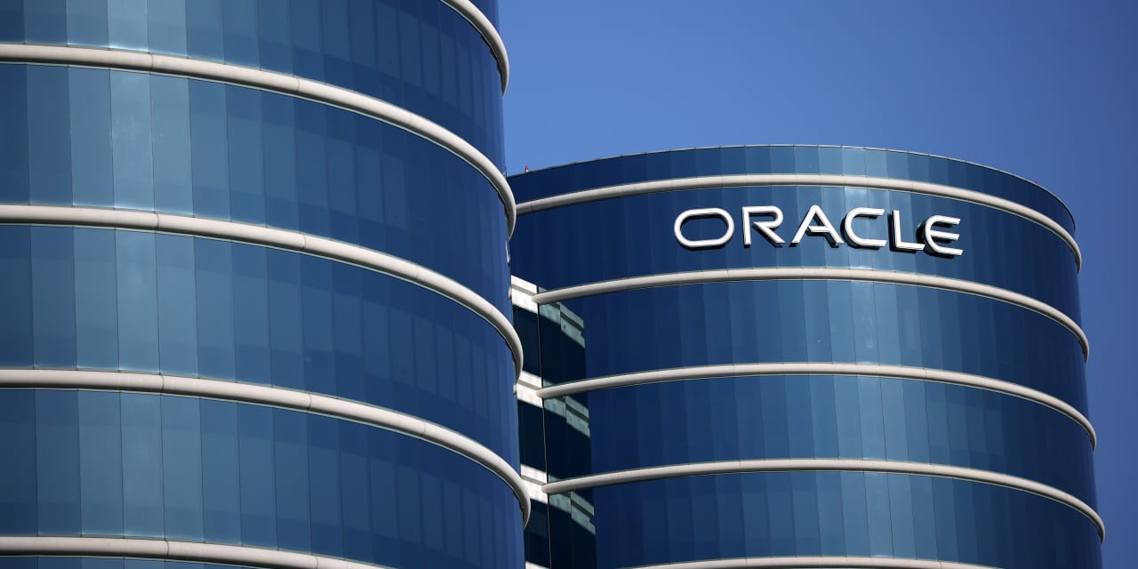 Oracle Stock Dives. Why Now Is the Time to Buy into Its AI Potential ...